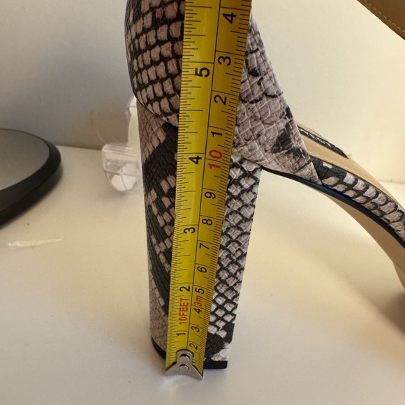 Nine West Black and Cream Snakeskin Heels with Ankle Strap size 10 New in box - Picture 7 of 7
